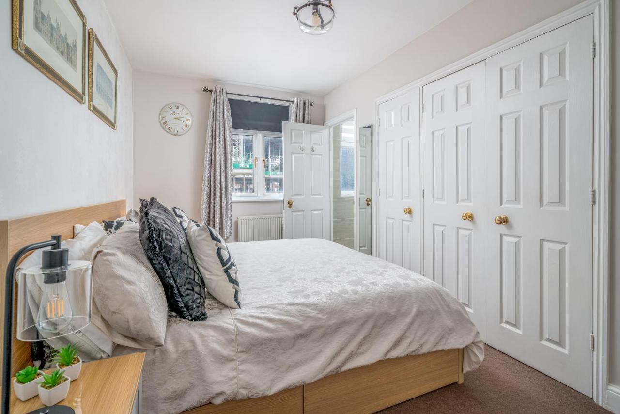 Altido Fantastic Flat Near Vauxhall Gardens Londra